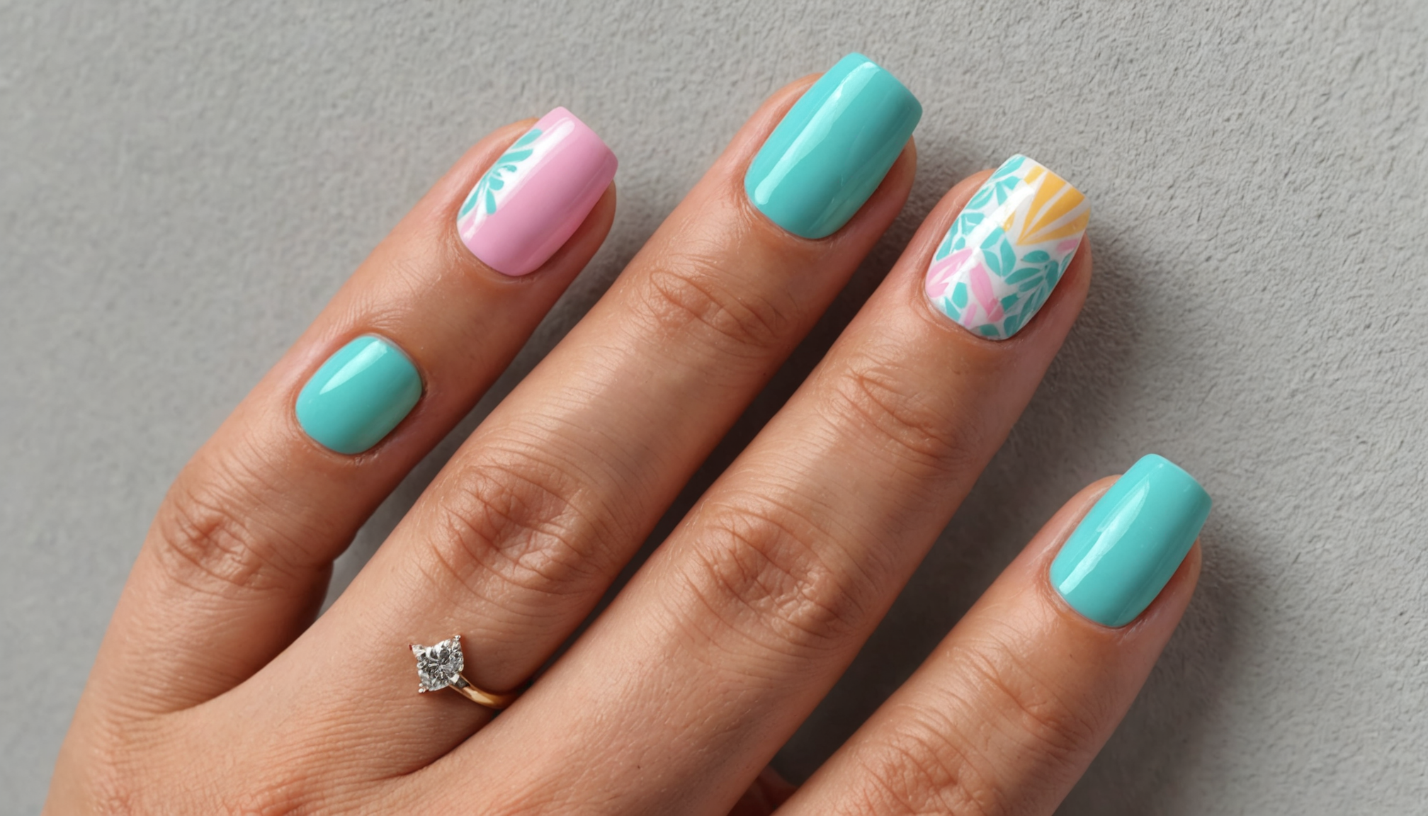 découvrez nos idées fraîches et tendances pour des ongles d'été irrésistibles, parfaits pour sublimer votre style sous le soleil et afficher des mains élégantes toute la saison.